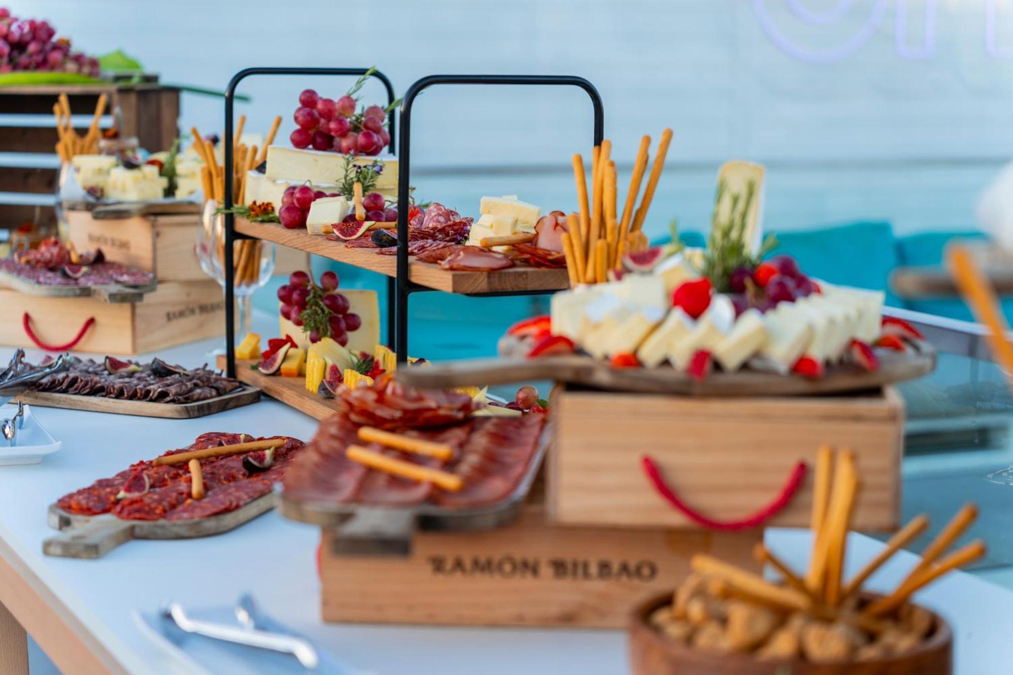 Onmood Cala Ratjada - Brunch & Party Hotel Exterior photo